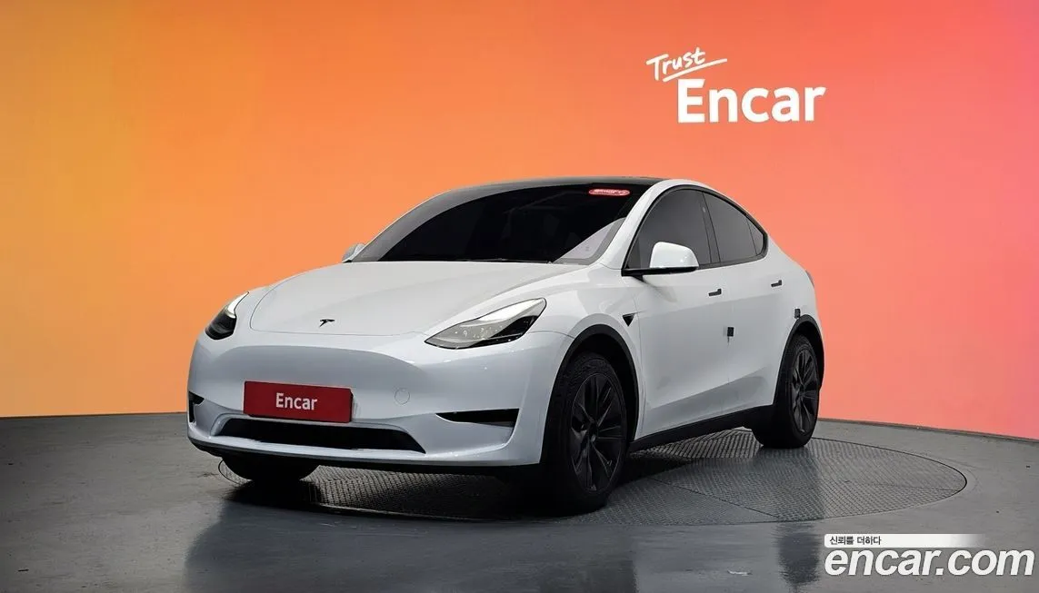 Tesla Model Y RWD 1