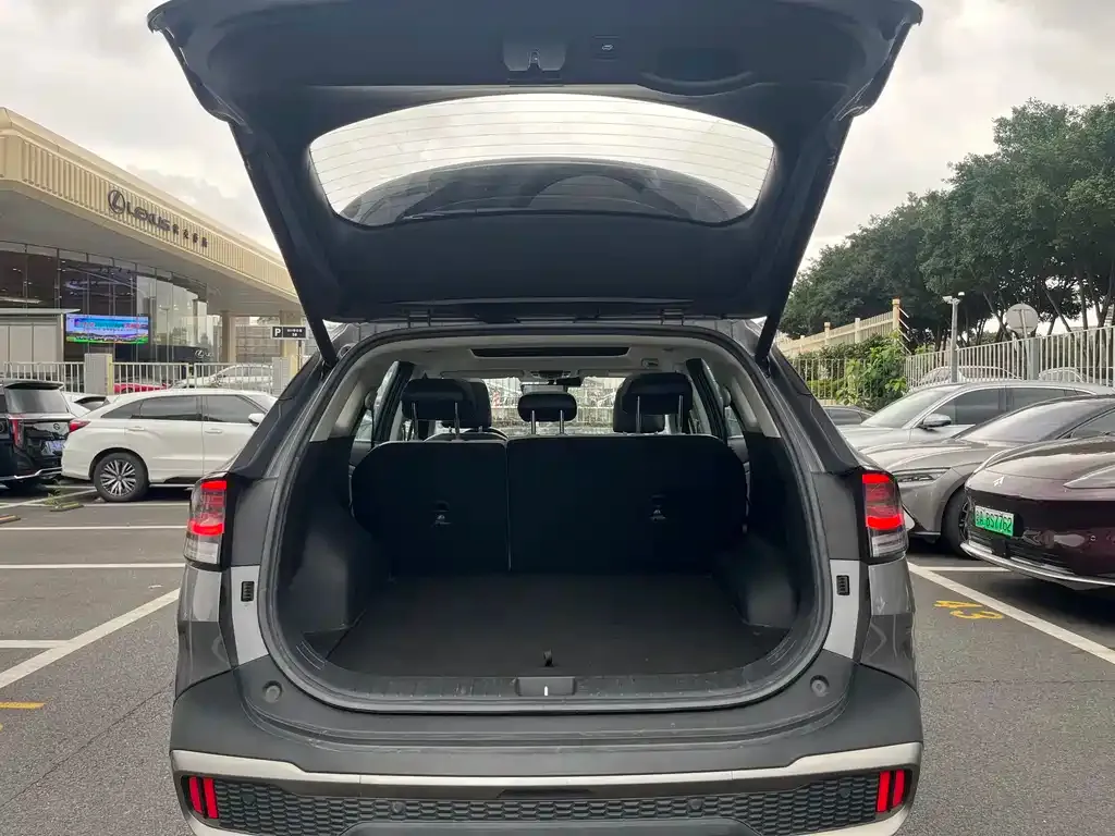 Kia Sportage — фото 9