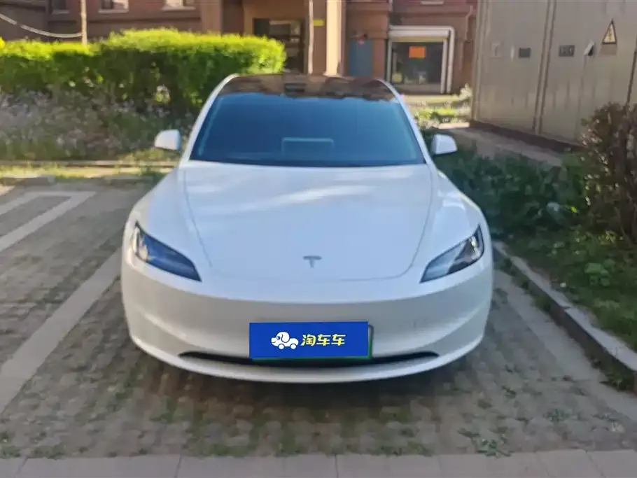 Tesla Model 3 — фото 4