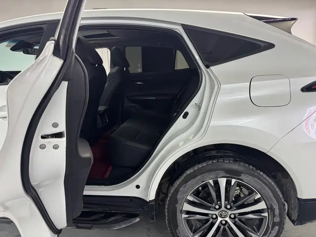 Toyota Venza 2022 из CN, фото 5