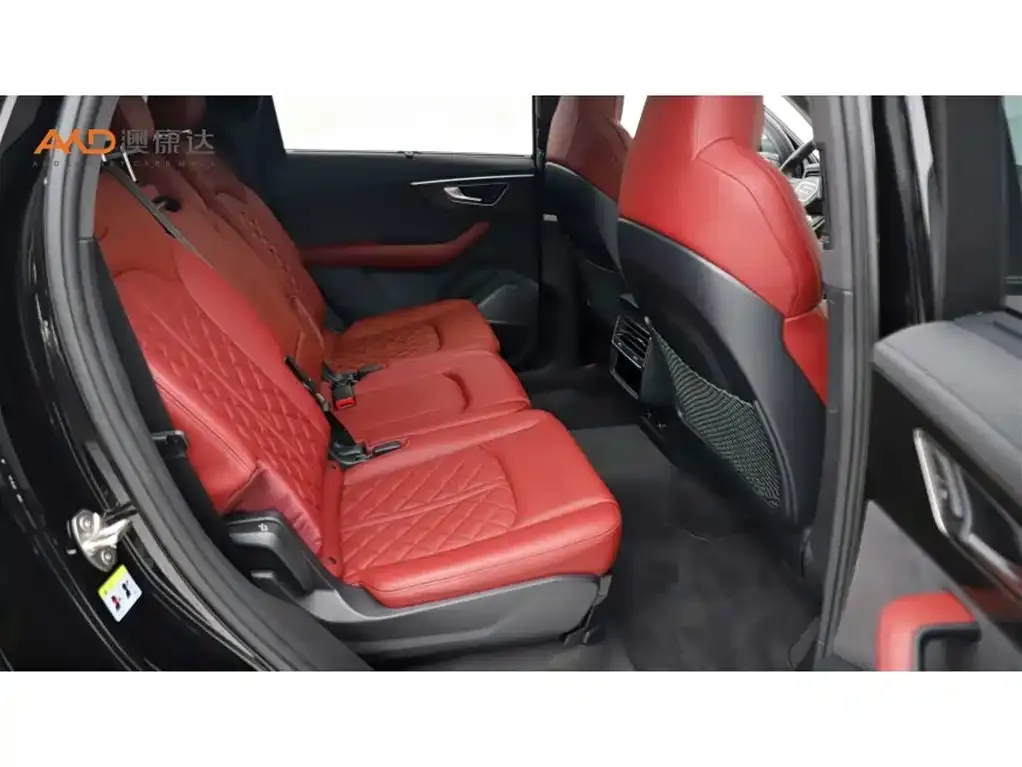 Audi SQ7 2024 из CN, фото 7