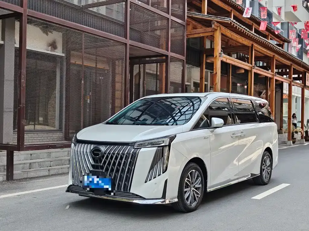 GAC Motor Trumpchi M8 — фото 1