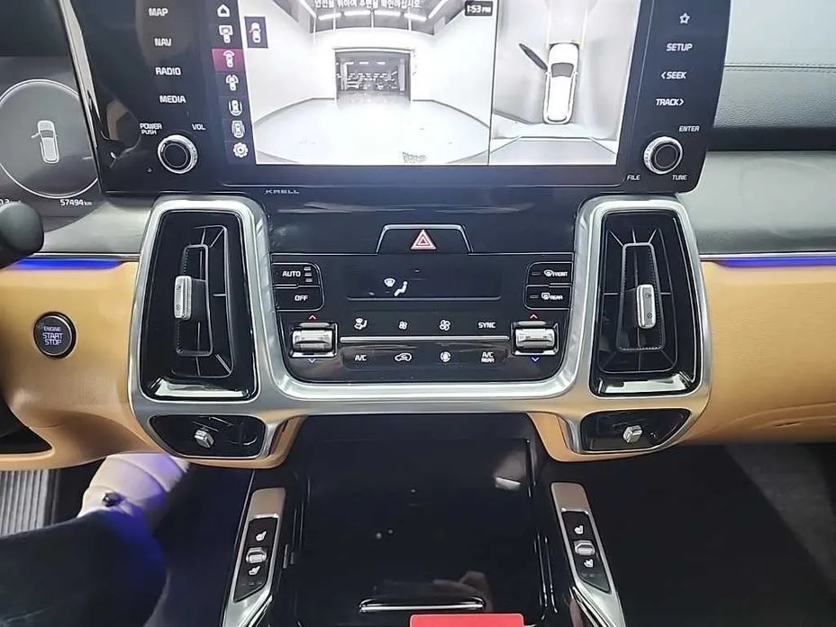 Kia Sorento — фото 10
