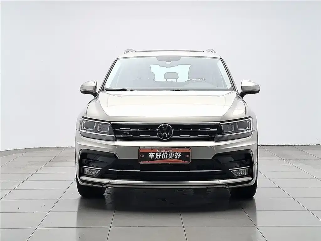 Volkswagen Tiguan L — фото 4