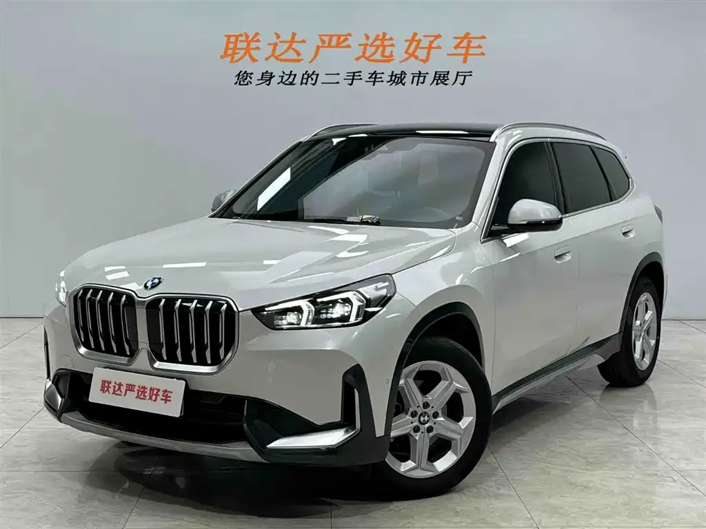 BMW X1 — фото 1