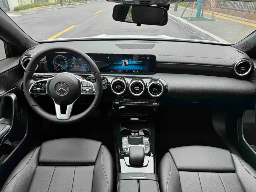 Mercedes-Benz A-Class — фото 4