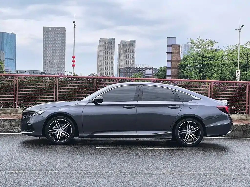 Honda Accord — фото 2