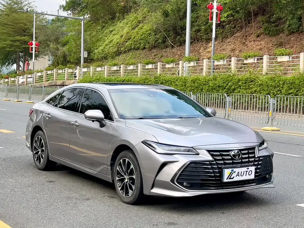 Toyota Avalon 2023 из CN, фото 5