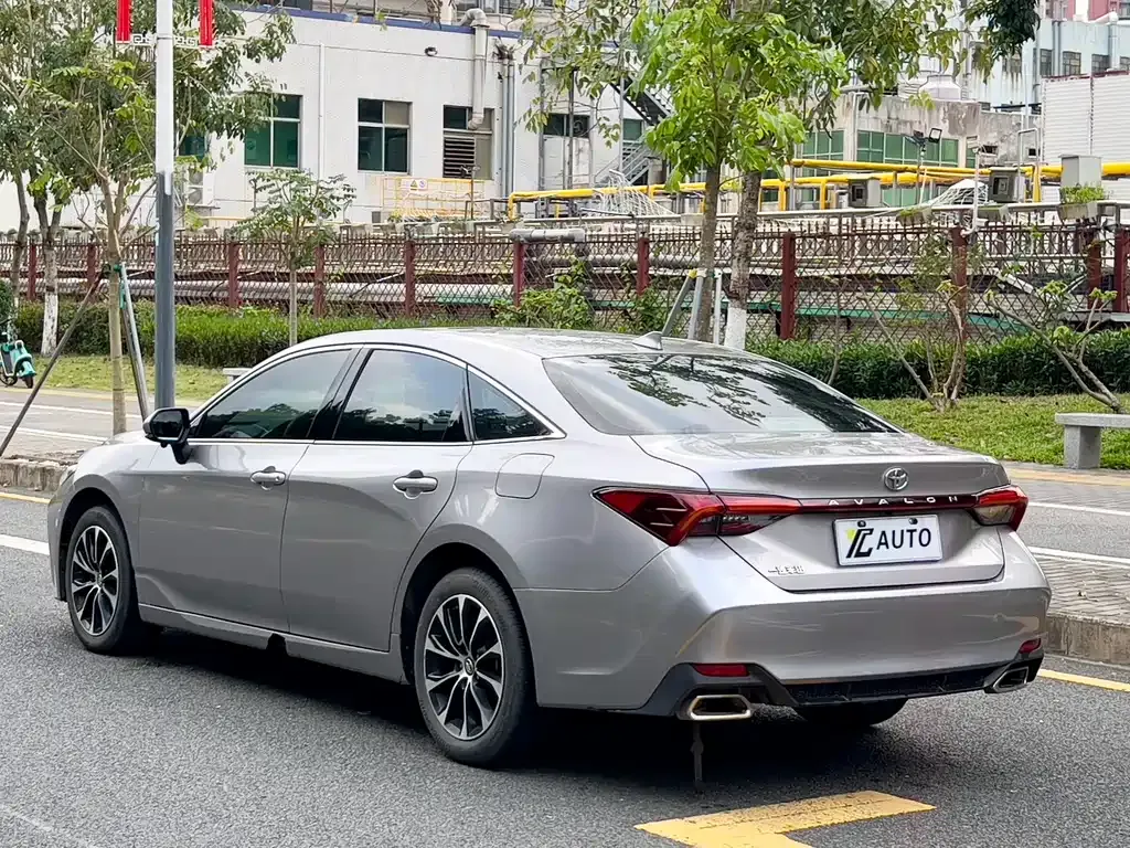 Toyota Avalon 2023 из CN, фото 6
