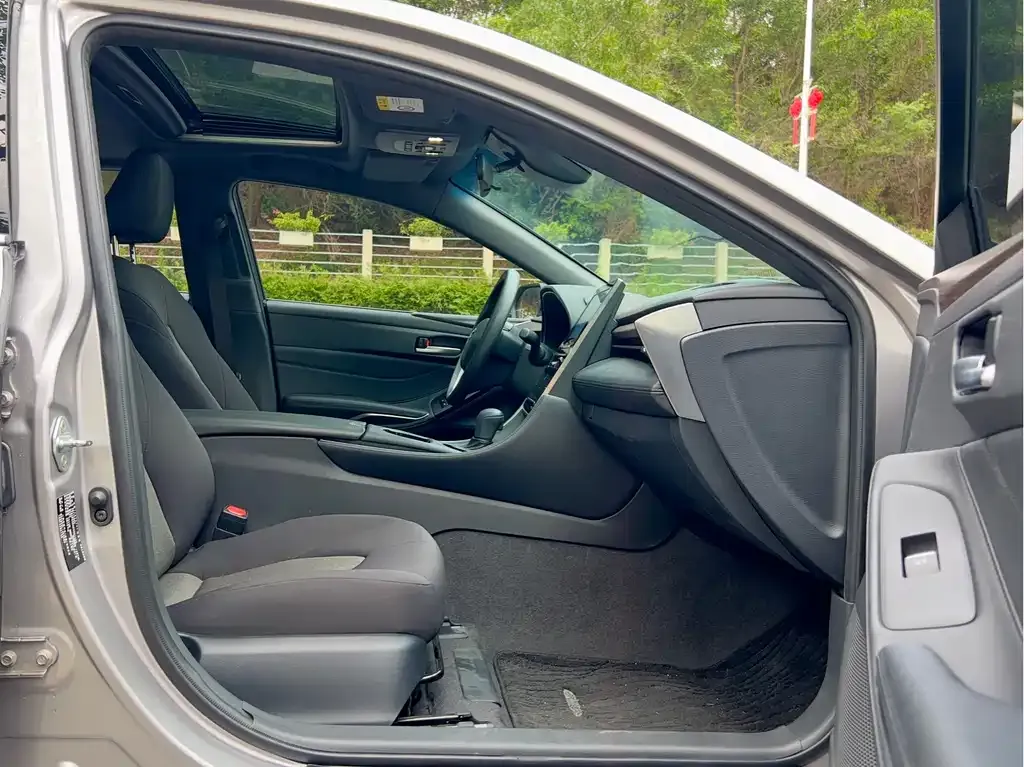 Toyota Avalon 2023 из CN, фото 3