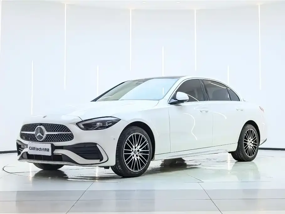 Mercedes-Benz C-Class — фото 1