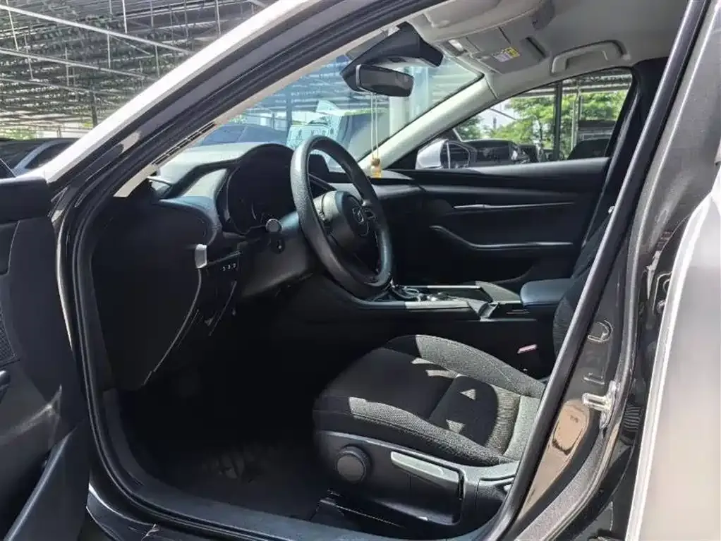 Mazda 3 Axela 2022 из CN, фото 9