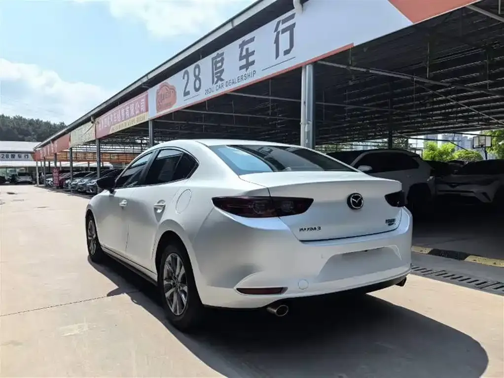 Mazda 3 Axela 2022 из CN, фото 3