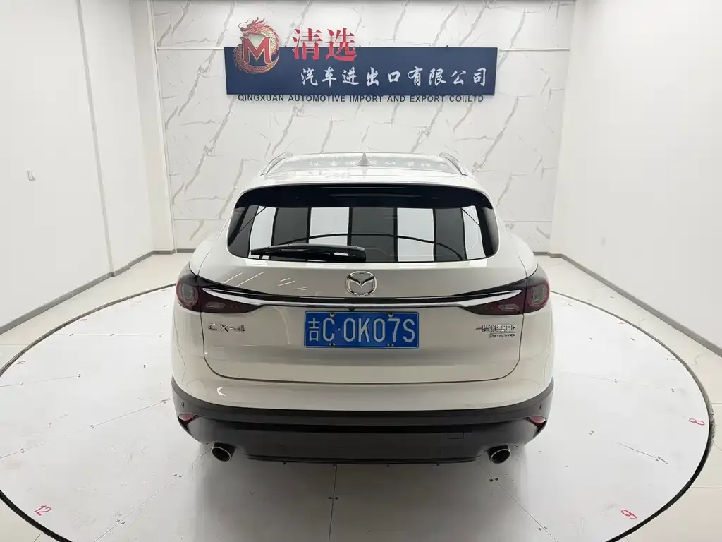 Mazda CX-4 2023 из CN, фото 2