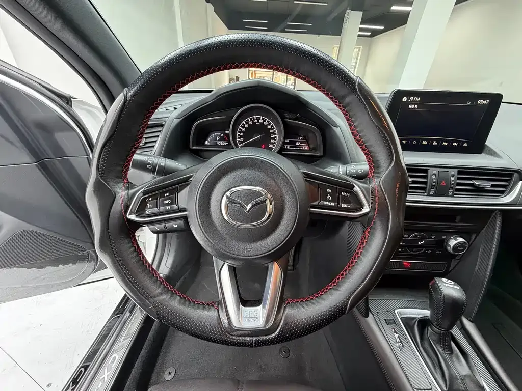 Mazda CX-4 2023 из CN, фото 10