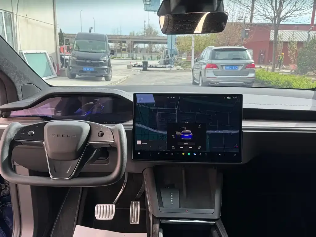 Tesla Model X 2024 из CN, фото 3