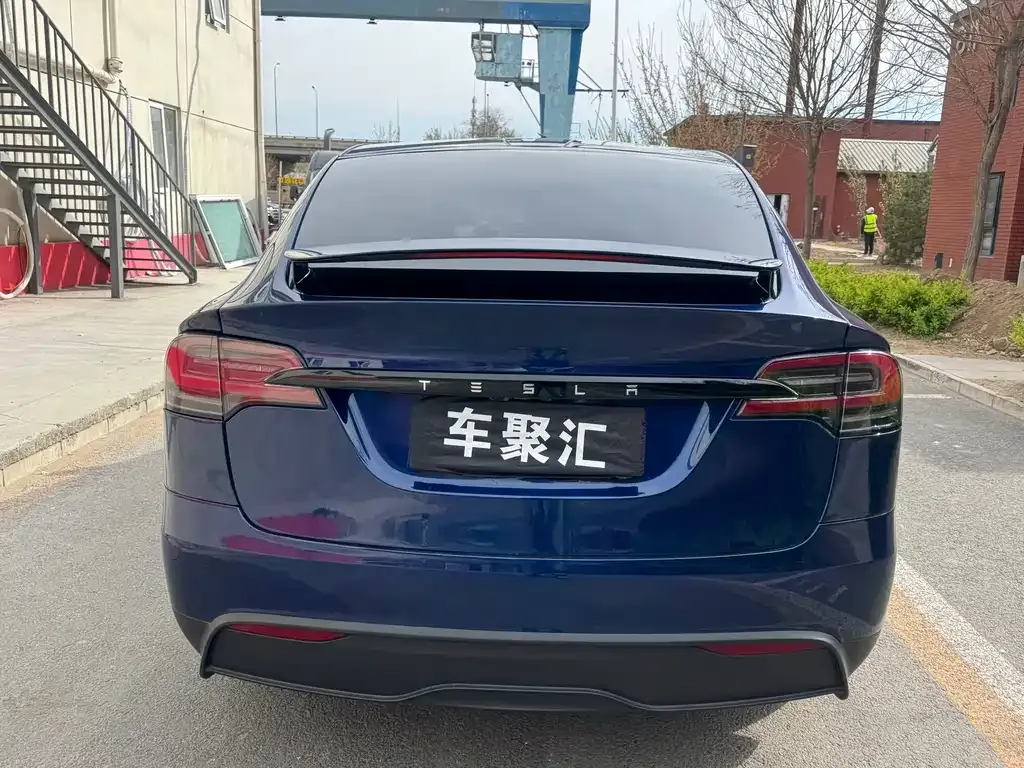 Tesla Model X 2024 из CN, фото 8