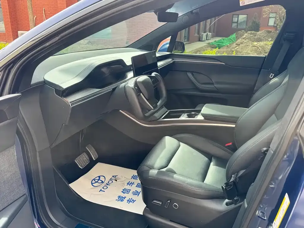 Tesla Model X 2024 из CN, фото 4
