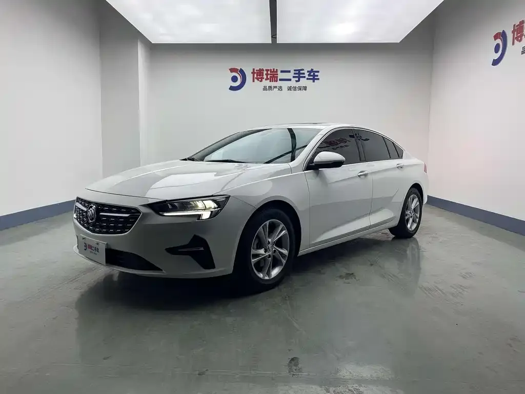 Buick Regal — фото 1