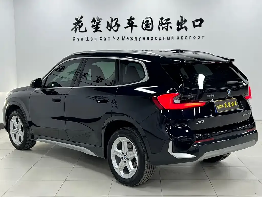 BMW X1 — фото 10
