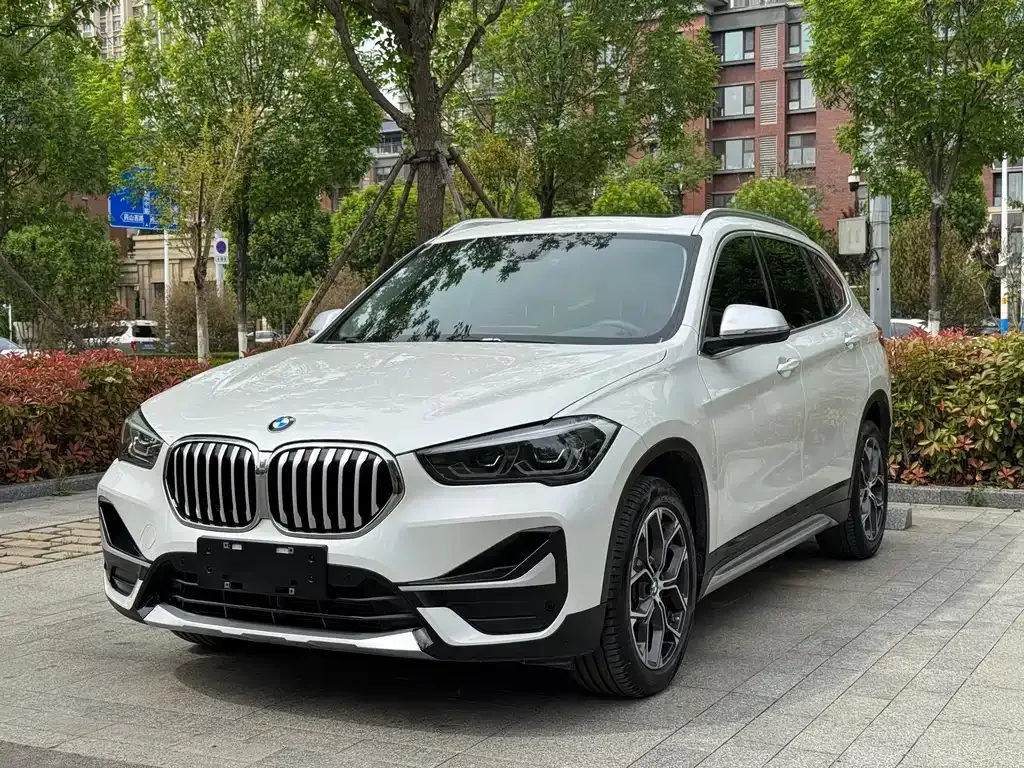 BMW X1 — фото 9