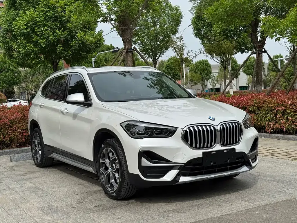 BMW X1 — фото 7