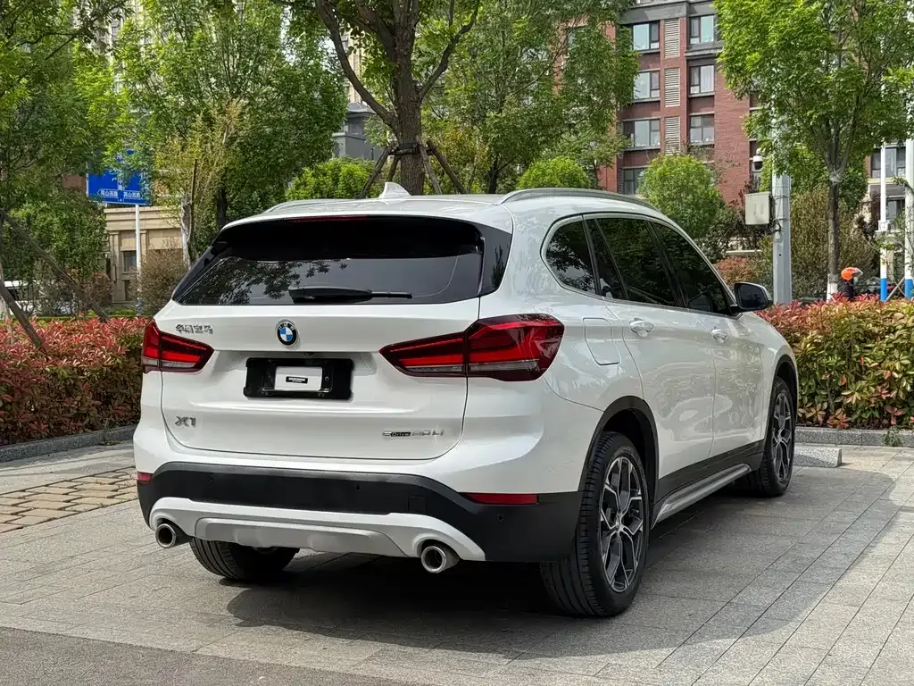 BMW X1 — фото 3