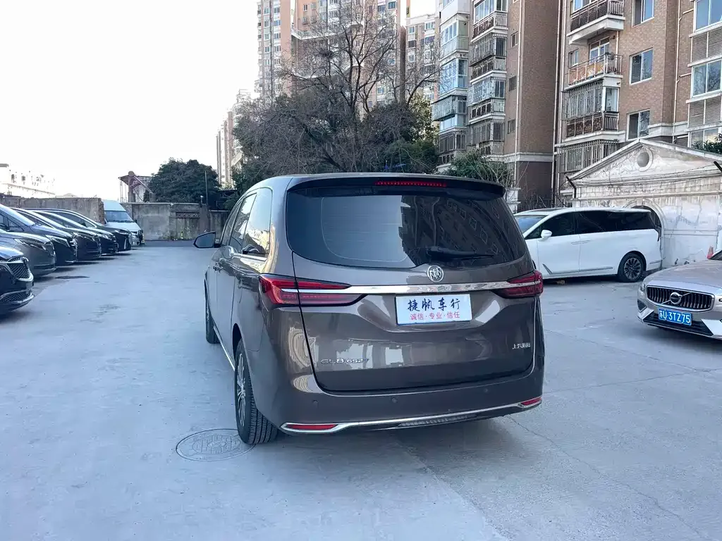 Buick GL8 2023 из CN, фото 10