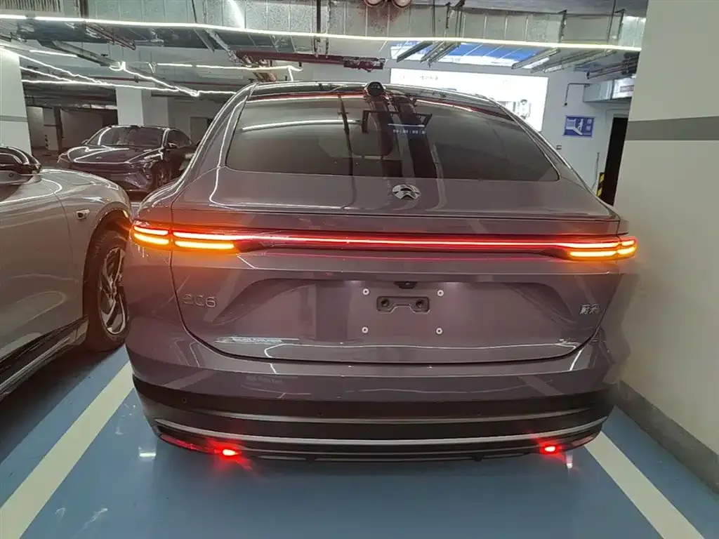 NIO EC6 — фото 10