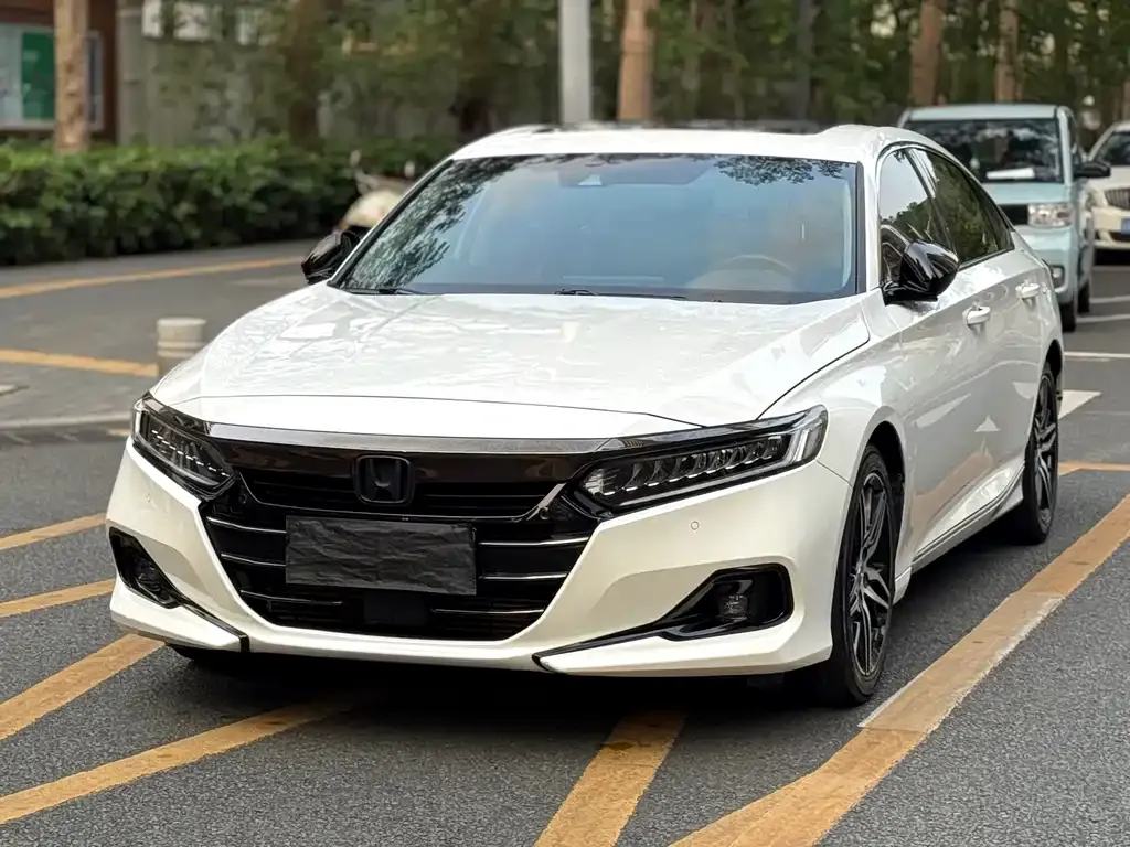 Honda Accord — фото 5