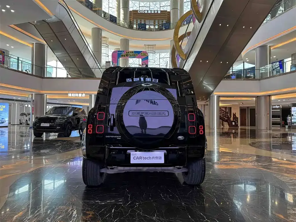 Land Rover Defender — фото 4
