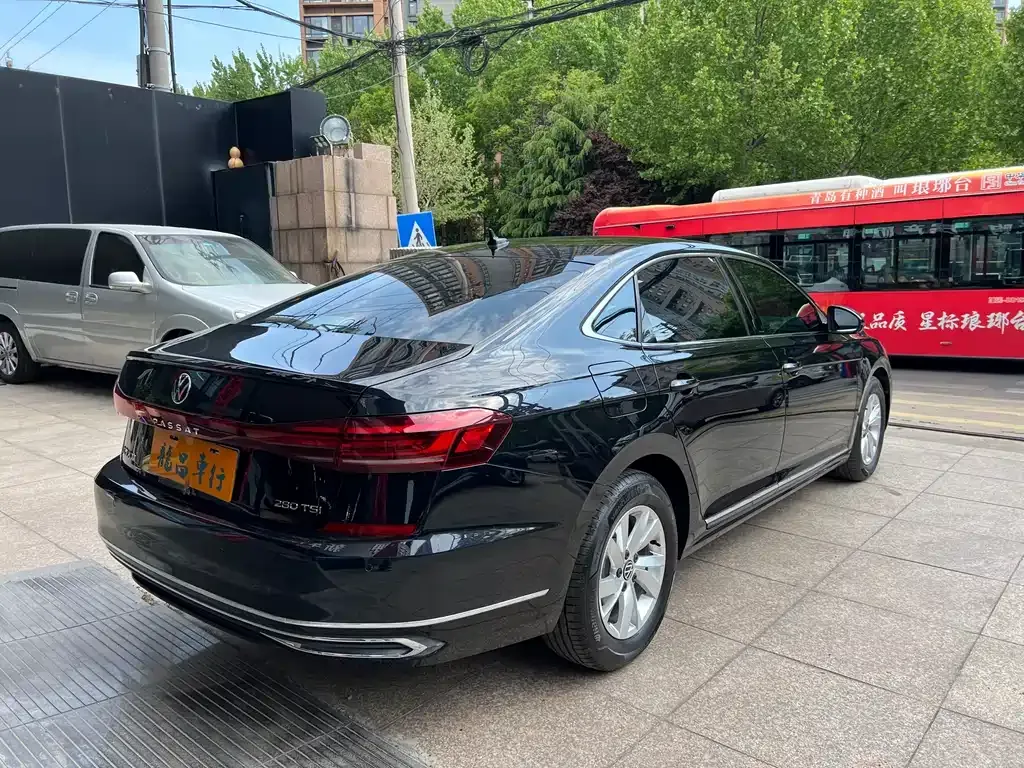 Volkswagen Passat — фото 9