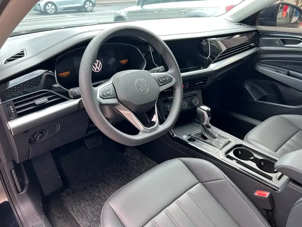 Volkswagen Passat — фото 4