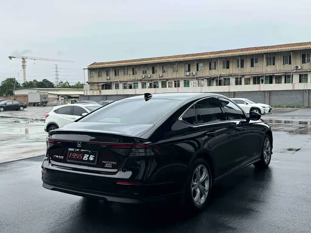 Honda Accord — фото 2
