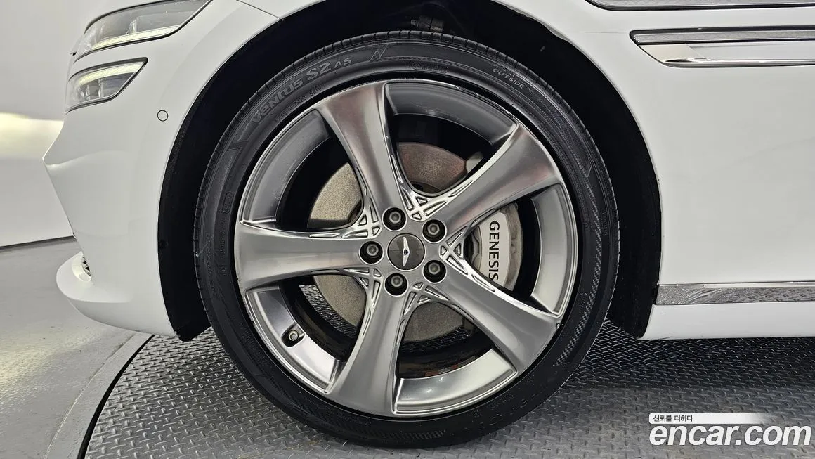 Genesis G80 — фото 10