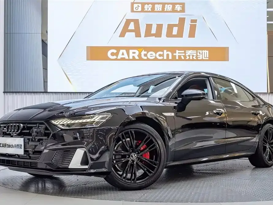 Audi A7L — фото 1
