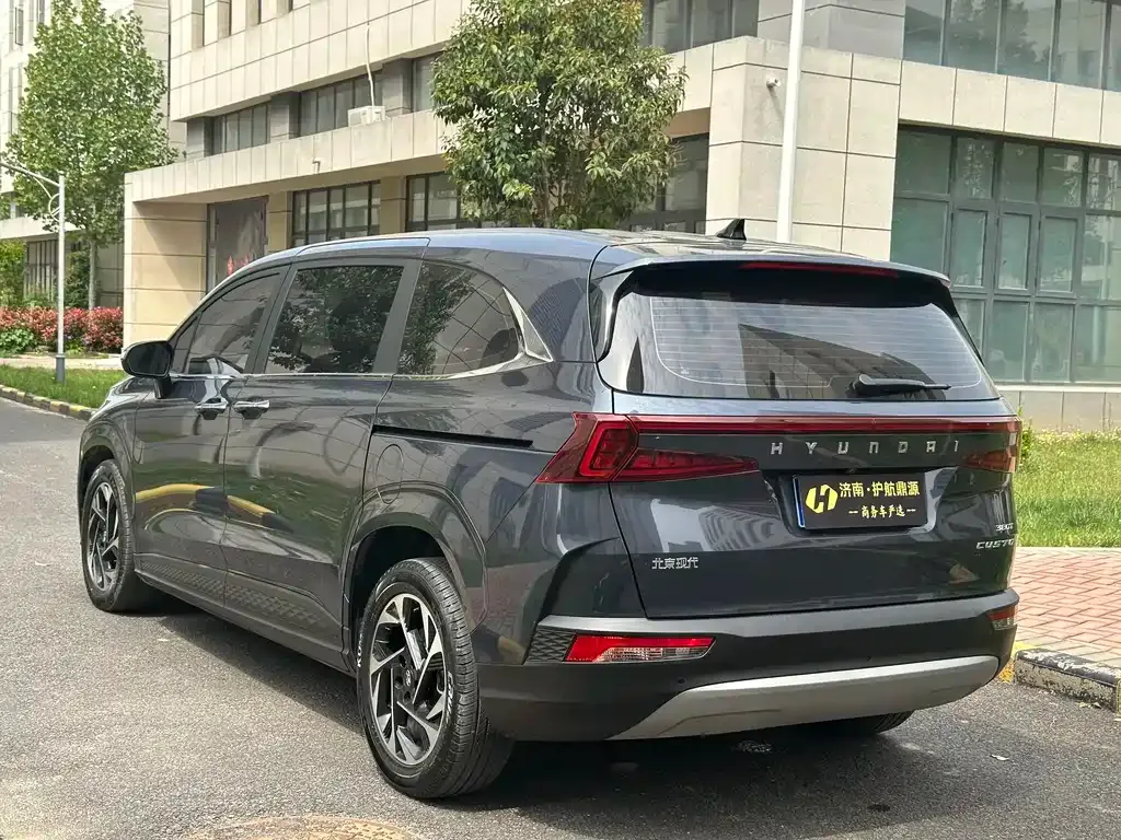 Hyundai Custo — фото 7