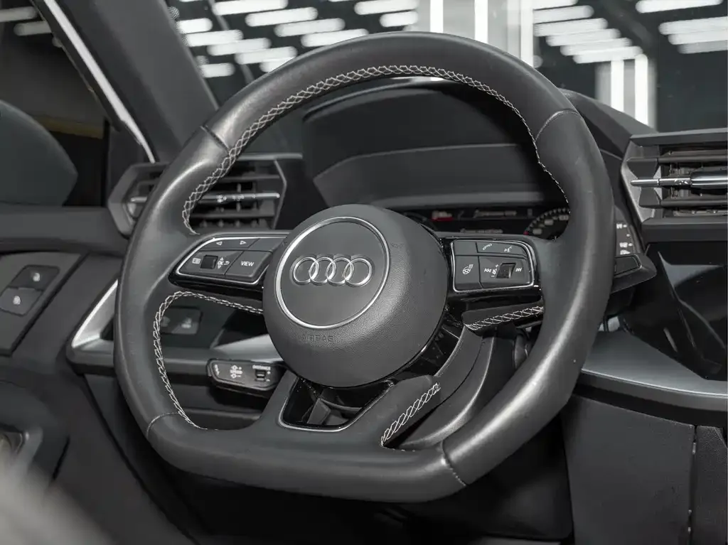 Audi A3 — фото 8