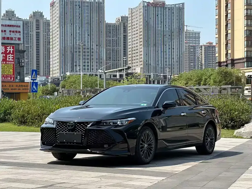 Toyota Avalon 2022 из CN, фото 1