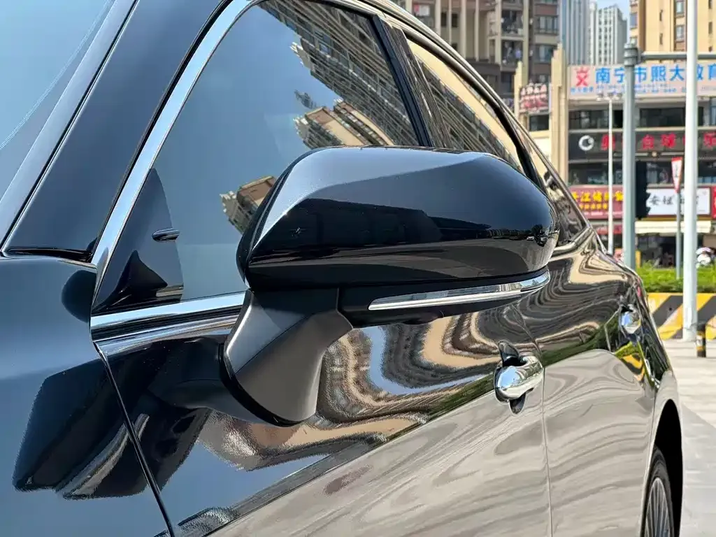 Toyota Avalon 2022 из CN, фото 2