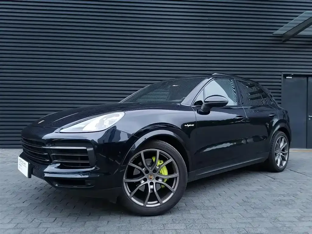 Porsche Cayenne Hybrid — фото 1