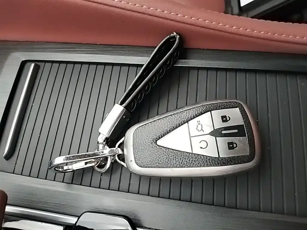 Changan CS75PLUS — фото 2