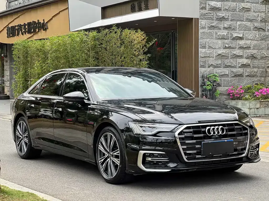 Audi A6L — фото 7