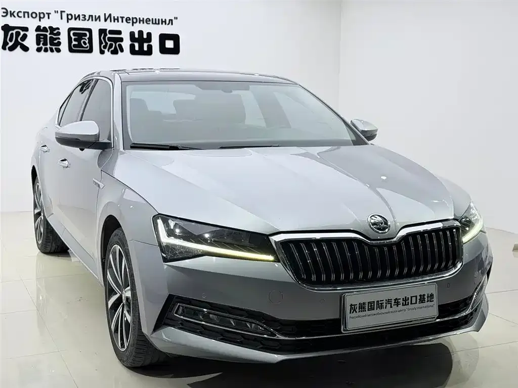 Skoda Superb 2022 из CN, фото 9