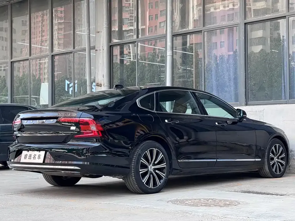 Volvo S90 PHEV 2021 из CN, фото 7