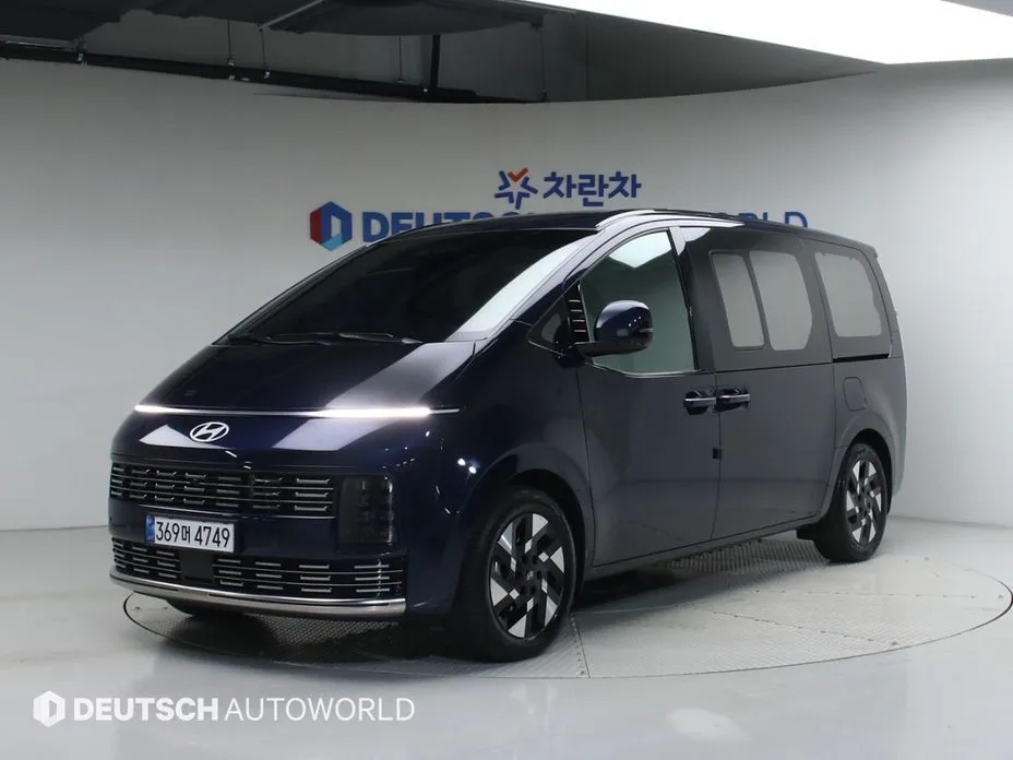 Hyundai Staria