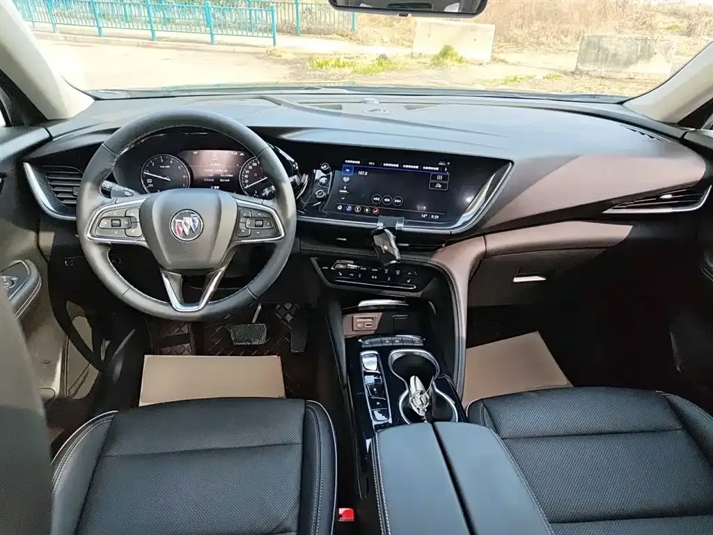 Buick Envision Plus — фото 2