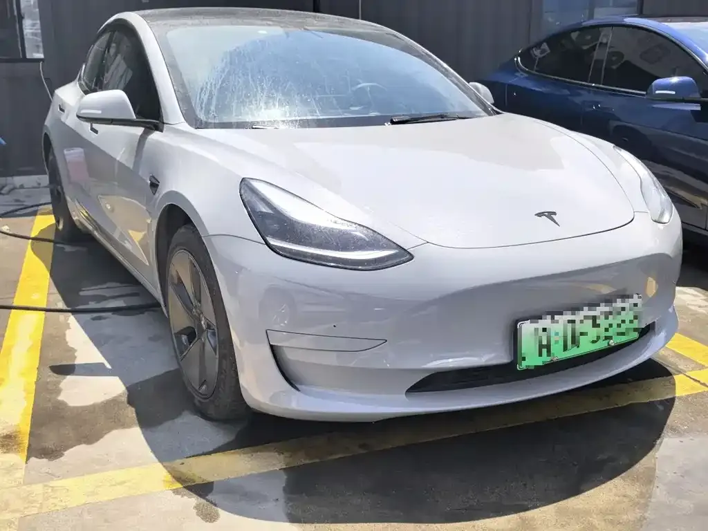 Tesla Model 3 — фото 2