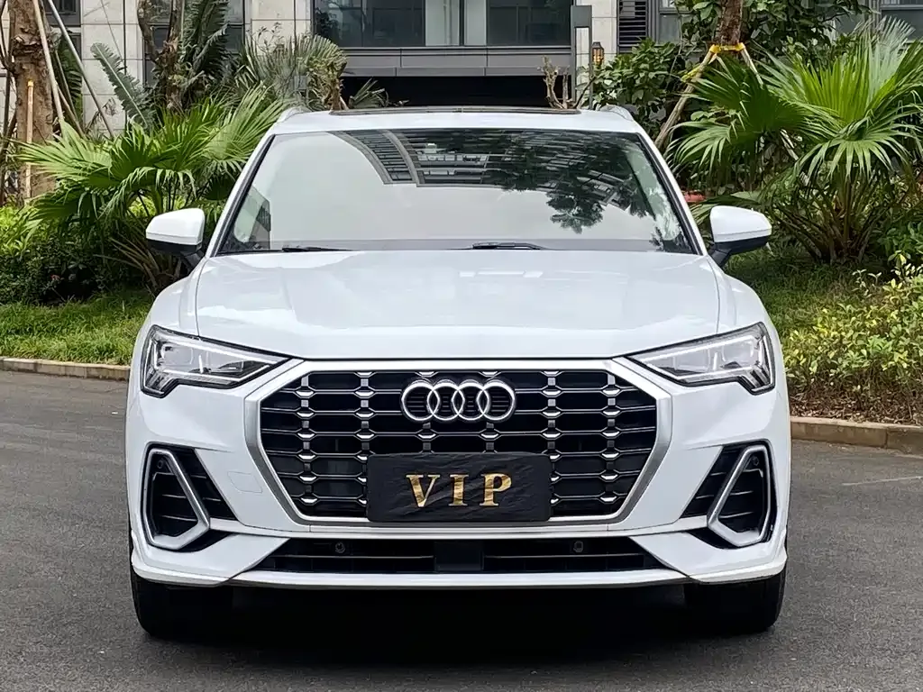 Audi Q3 — фото 9
