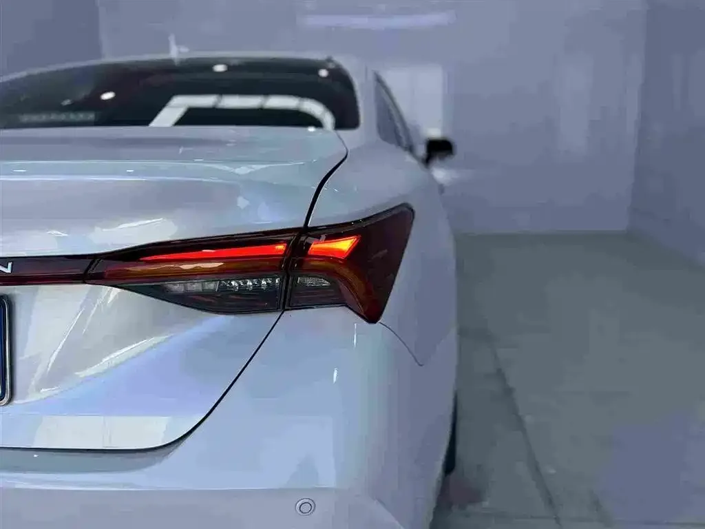 Toyota Avalon 2024 из CN, фото 6